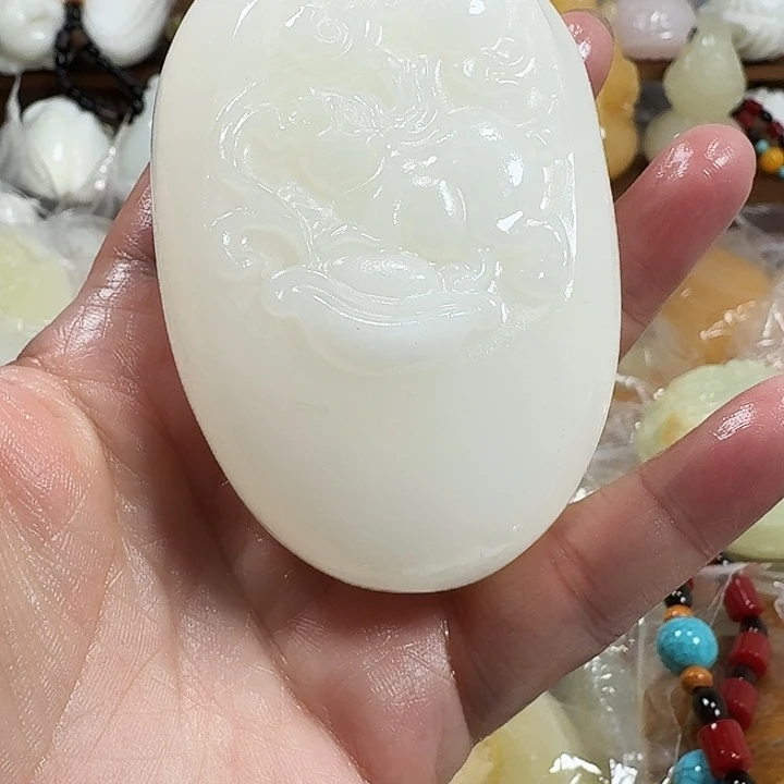 向***生砖雕石头手把件不退不换