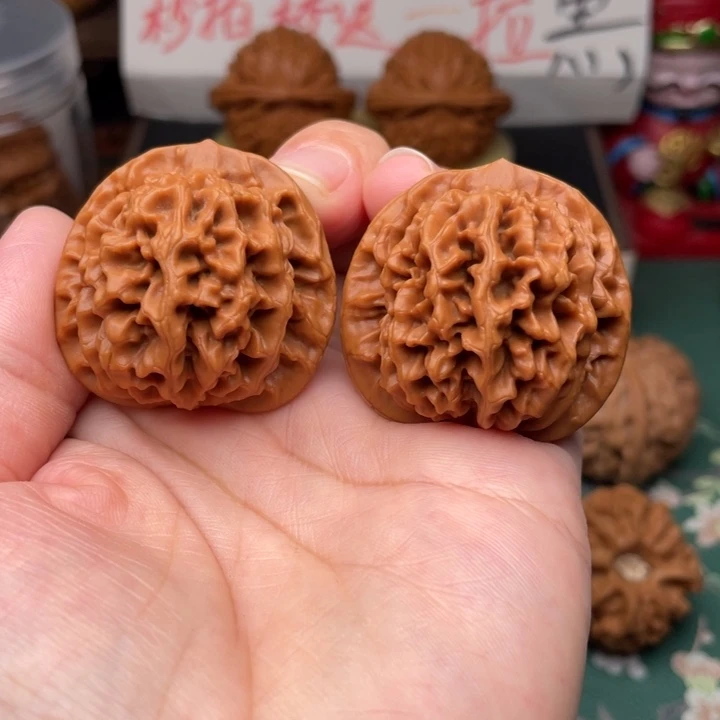 【闪购商品】把件文玩核桃38.5秦闷40肚