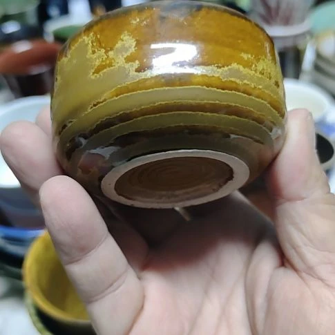 瓷片瓷片，盘子，都有瑕疵
