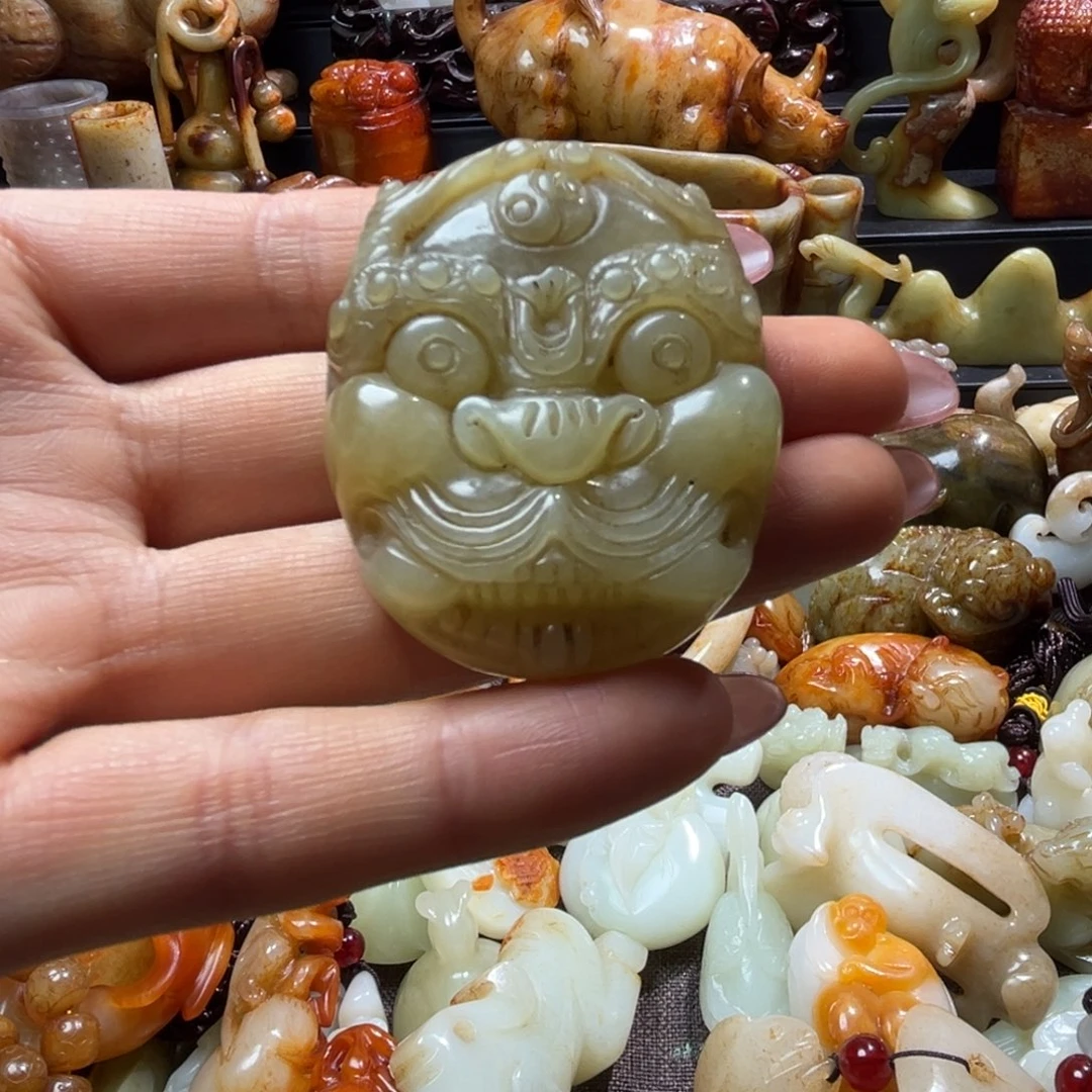 和田玉未镶嵌挂件