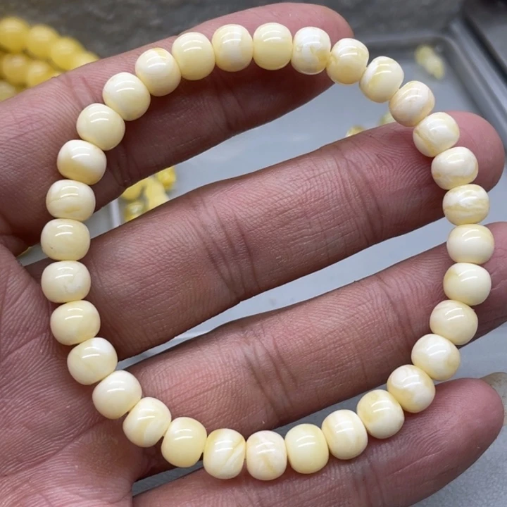 琥珀未镶嵌裸石手串