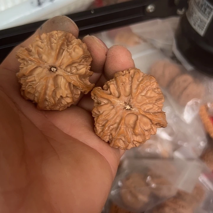 宇***船文玩核桃吊坠健健康康快乐