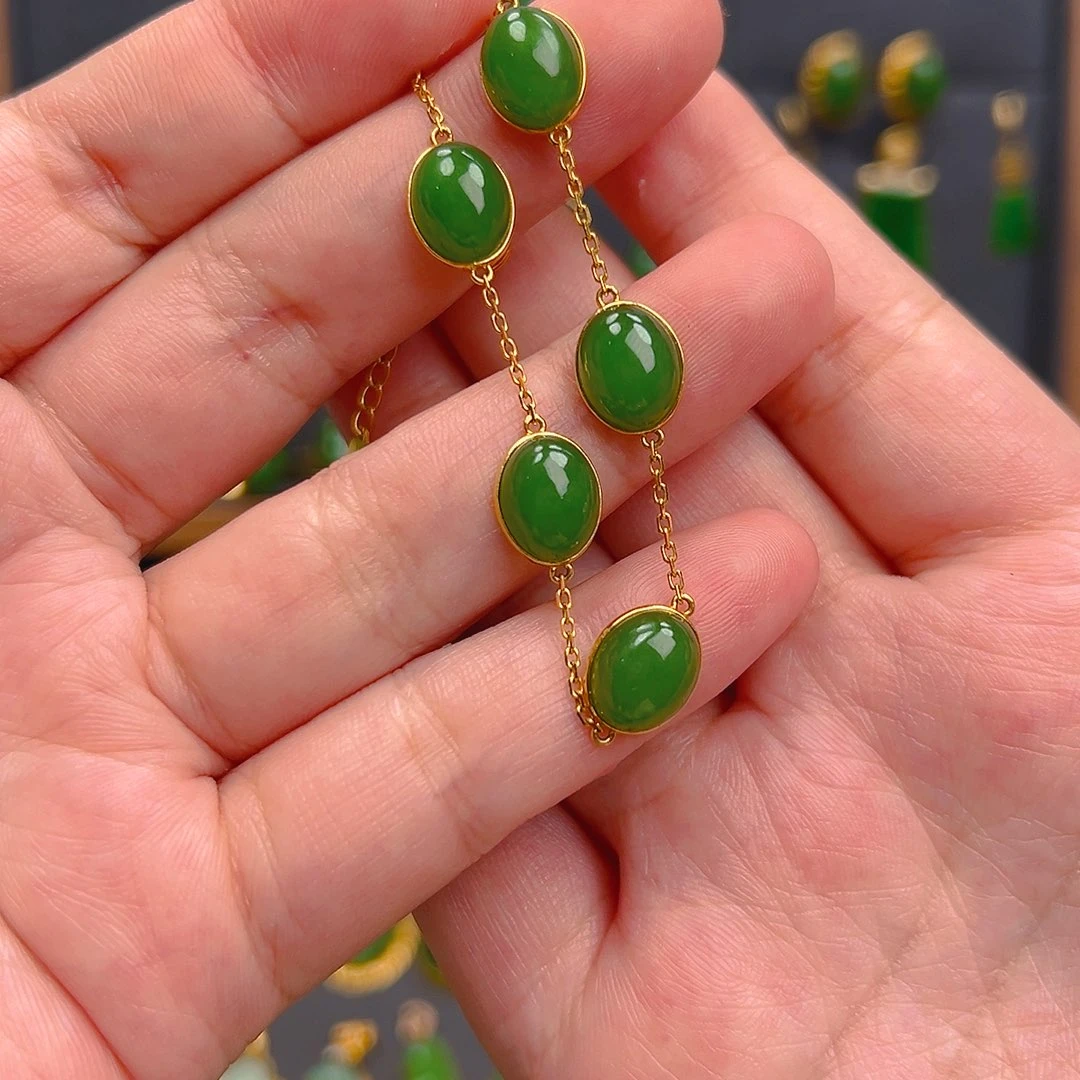18K金镶嵌手链和田玉（碧玉）