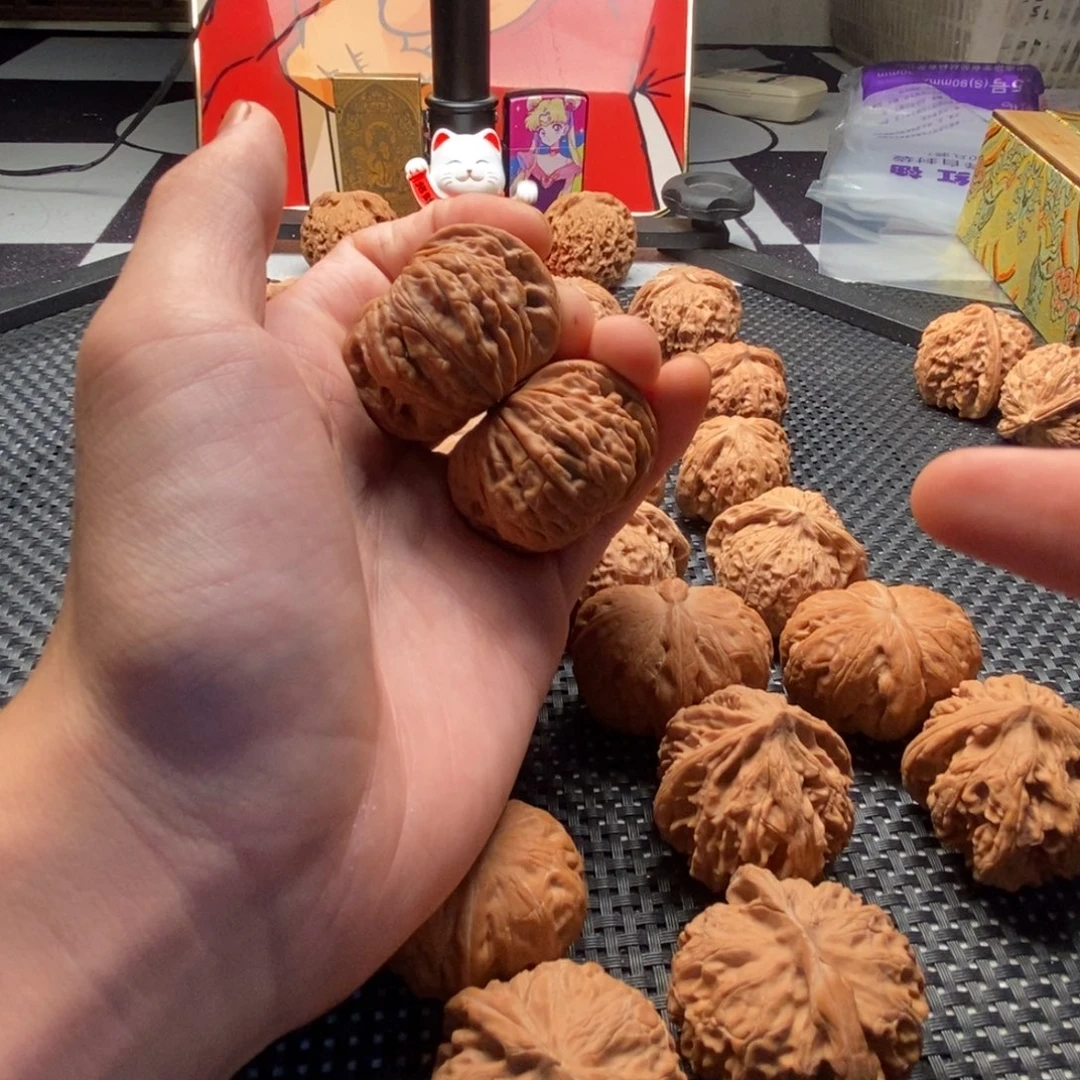 旗***＂文玩核桃精品对磨盘