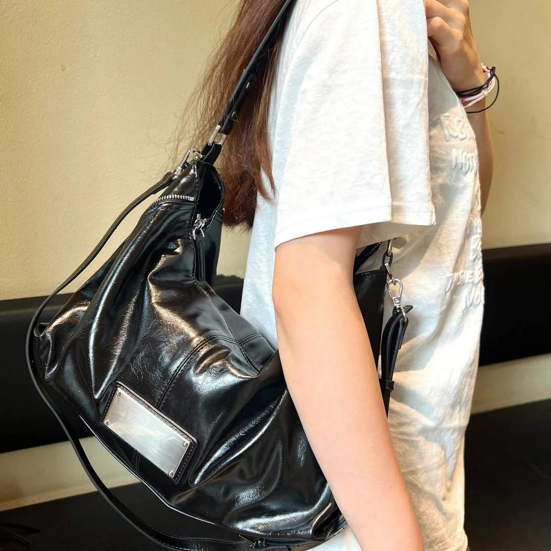 韩国小众复古机车包女2025新款高级感大容量托特包百搭单肩斜挎包