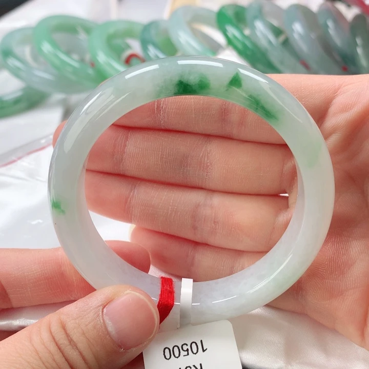 翡翠手镯未镶嵌缅甸A货翡翠手镯