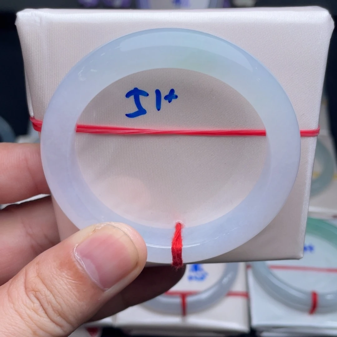 翡翠未镶嵌手镯翡翠手镯69