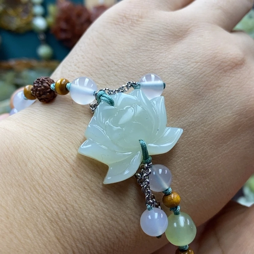 【闪购商品】蛇纹石玉手牌未镶嵌