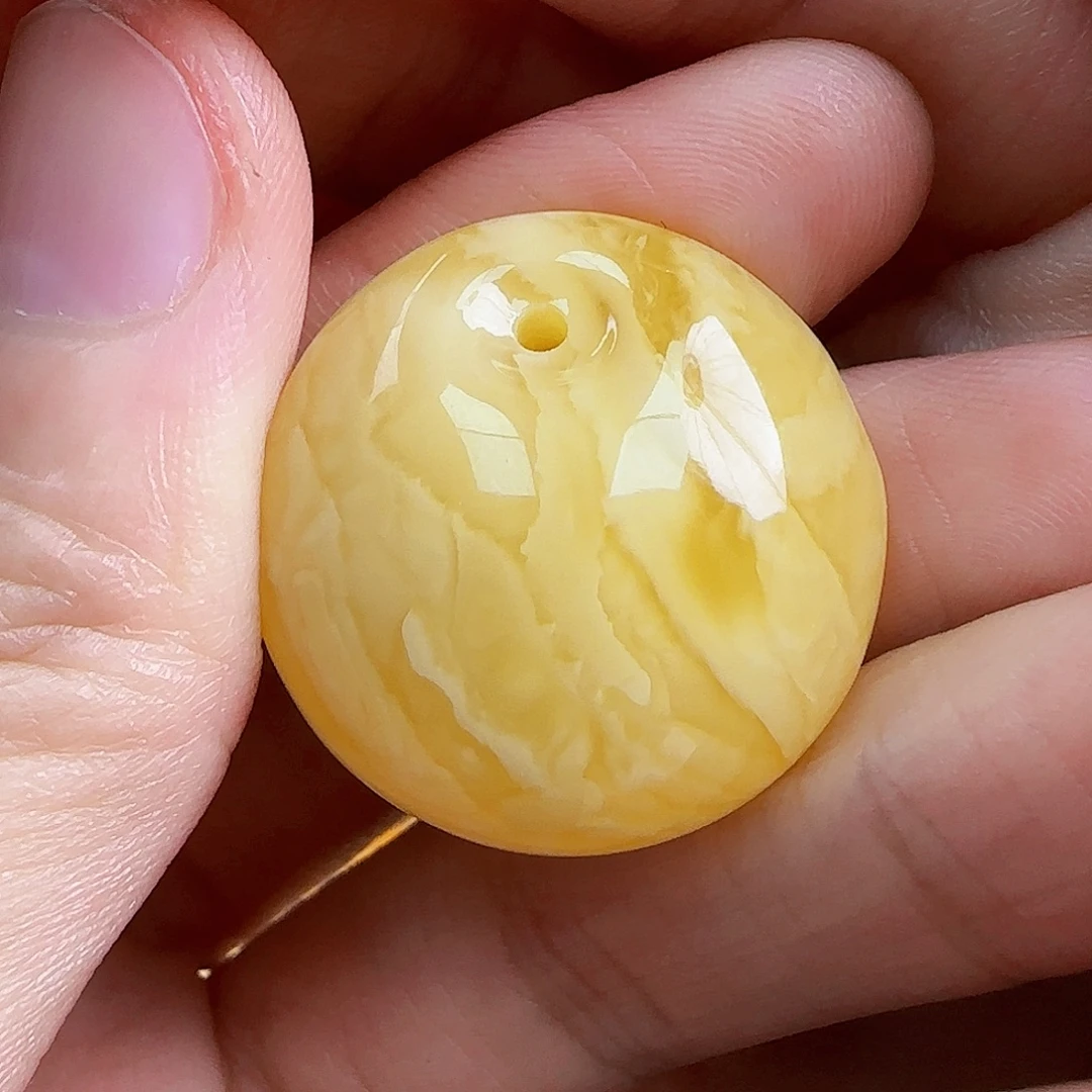 蜜蜡未镶嵌珠宝奇石