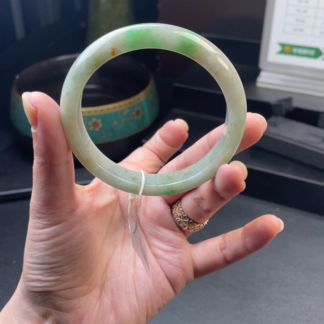 定制翡翠买断价未镶嵌花****9