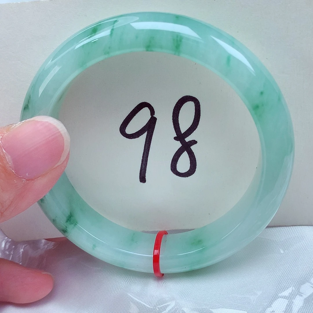 翡翠未镶嵌手镯翡翠