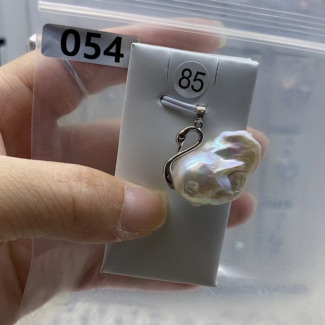 合金耳饰淡水珍珠