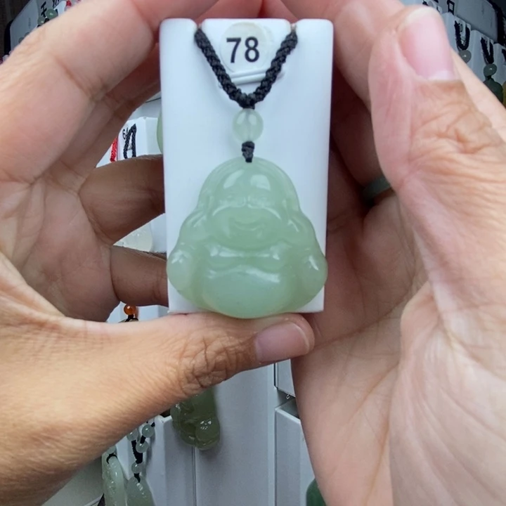 石英质玉未镶嵌颈饰