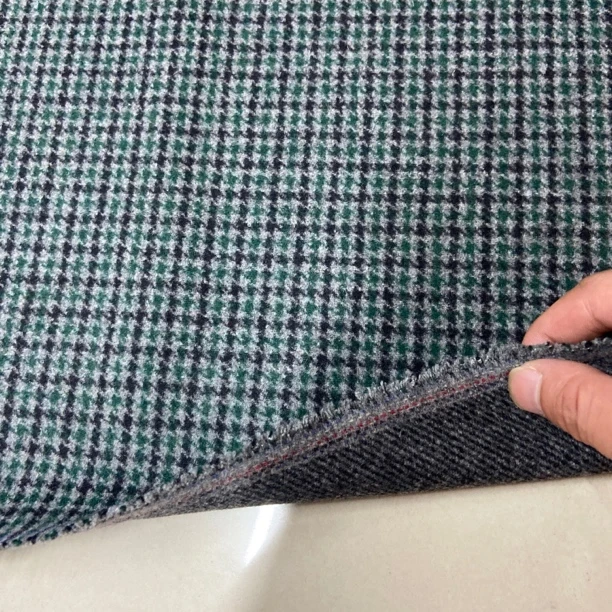 绿色千鸟格加厚毛呢面料，长1米，宽1.5米克重800克每米
