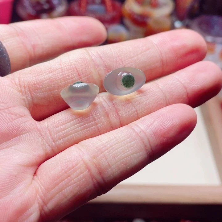 玛瑙/玉髓颈饰未镶嵌气****身