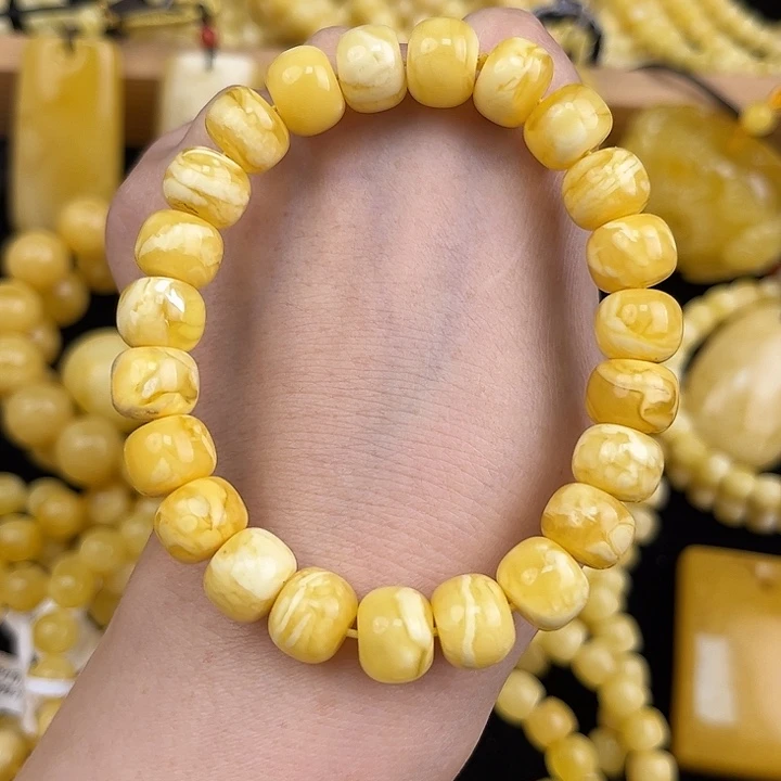 琥珀颈饰未镶嵌琥珀