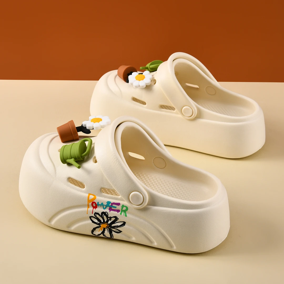 洞洞鞋女夏2025新款外穿凉拖厚底防滑增高踩屎感软底护士沙滩凉拖