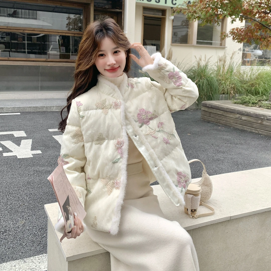 独特漂亮新中式刺绣羽绒服女2025冬季高级感小个子国风白鹅绒外套
