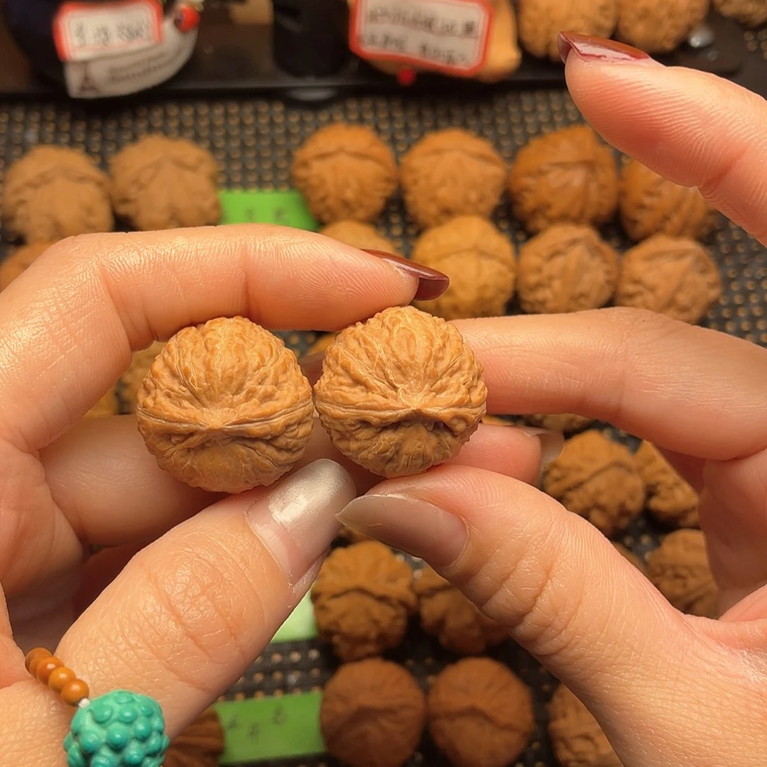 文玩核桃吊坠24➕水晶小苹果0002