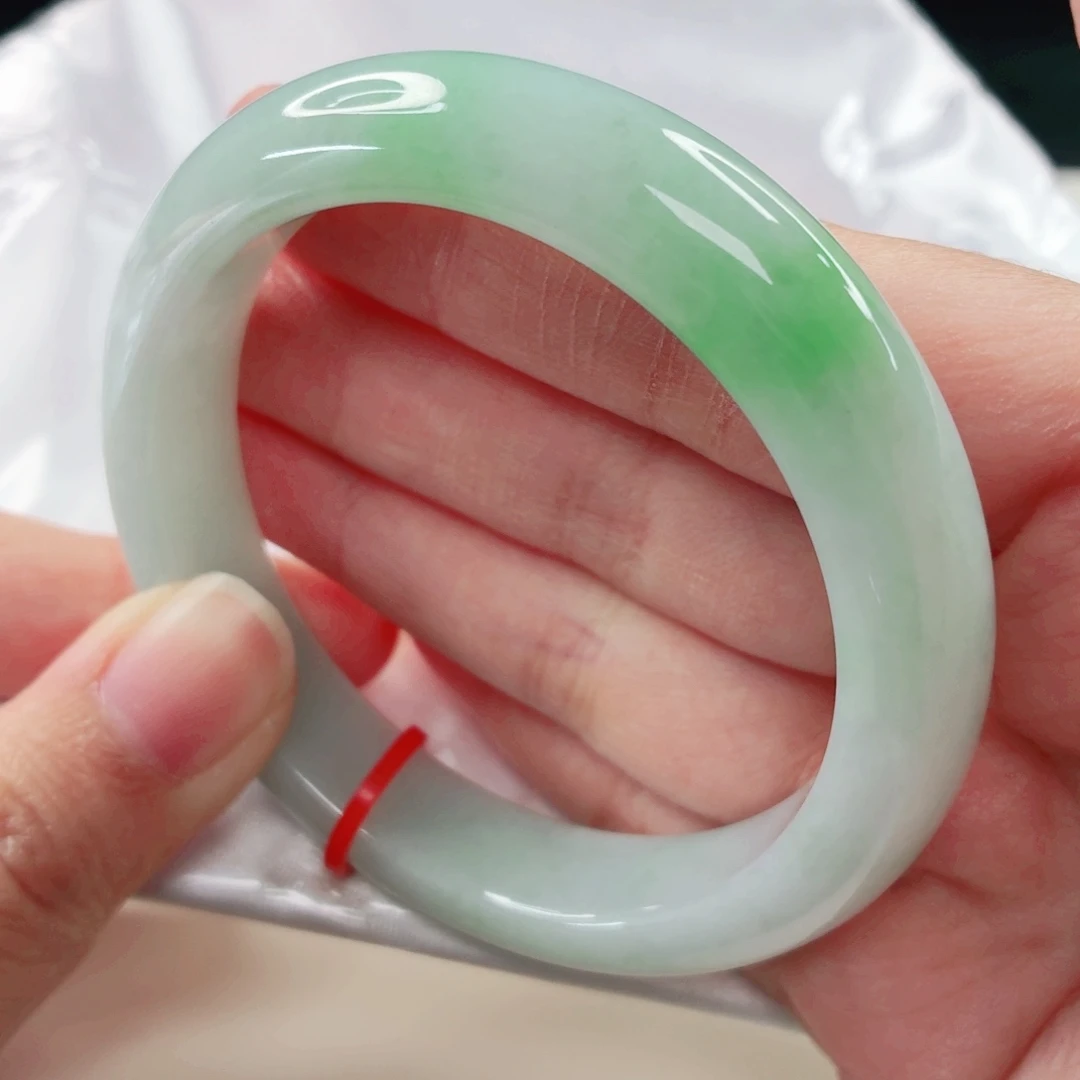 翡翠未镶嵌手镯56.4圈x333