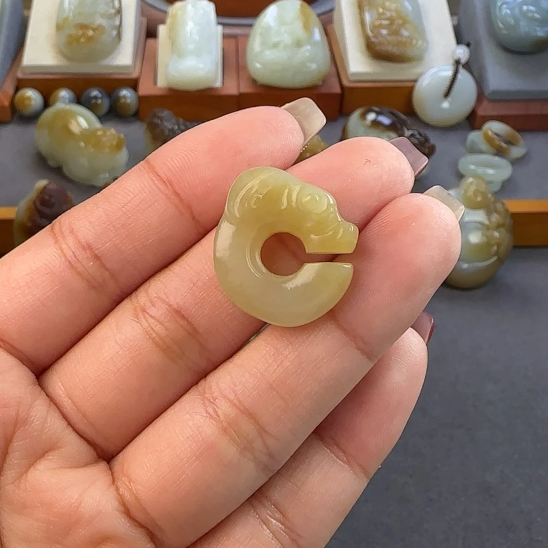 【闪购商品】和田玉颈饰未镶嵌