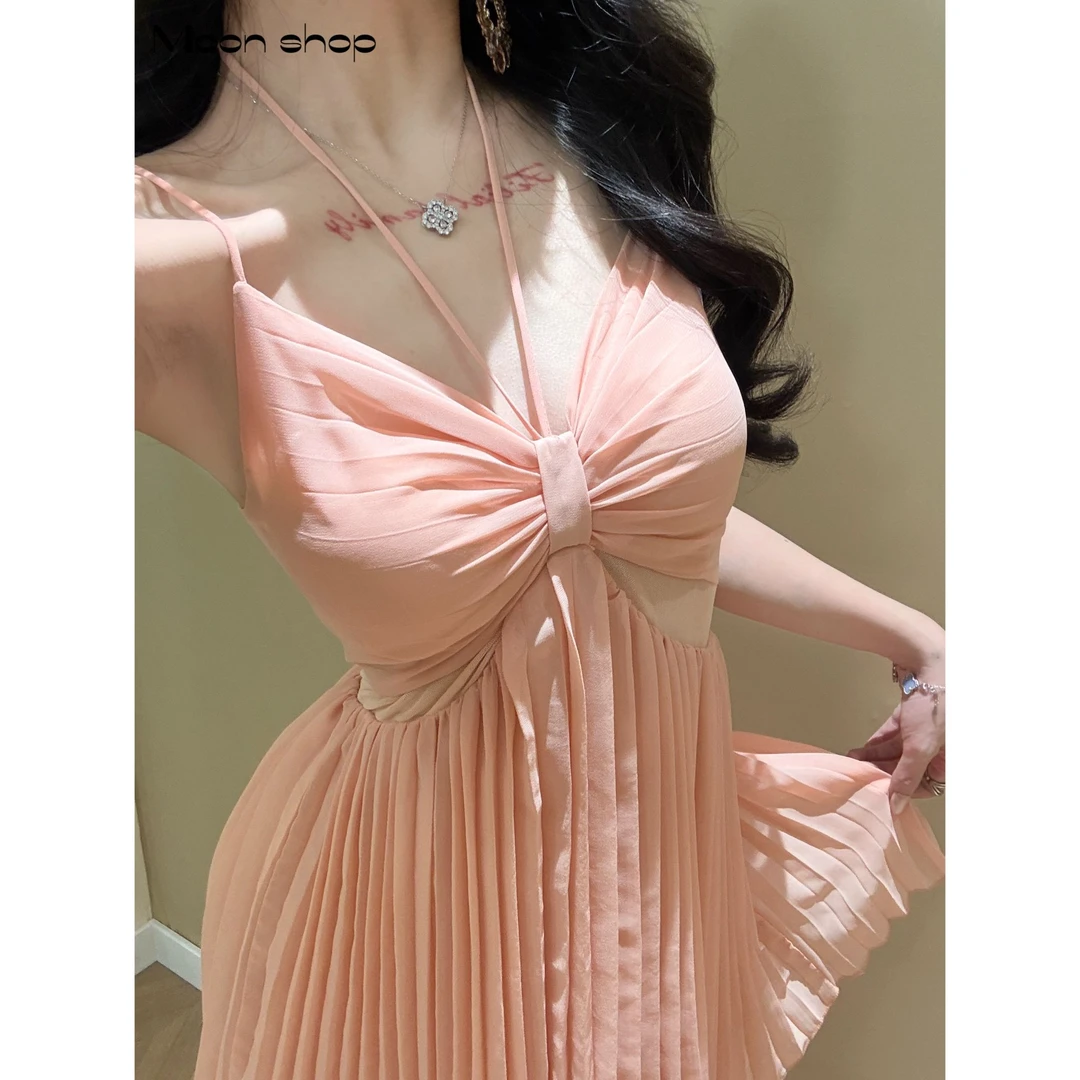 Moon 新款吊带连衣裙垂感雪纺织粉色挂脖海边度假长裙女装春-E631