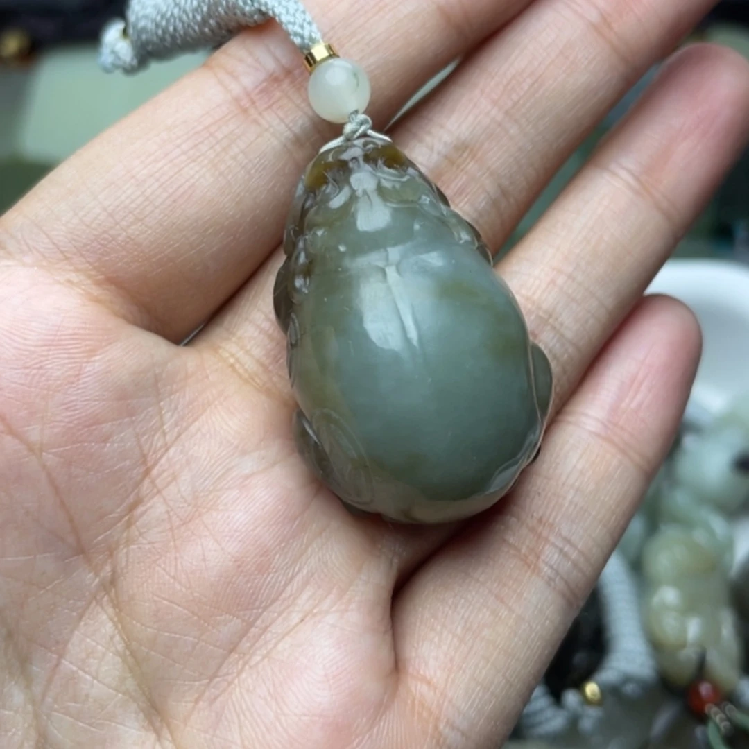 【闪购商品】颈饰未镶嵌和田玉