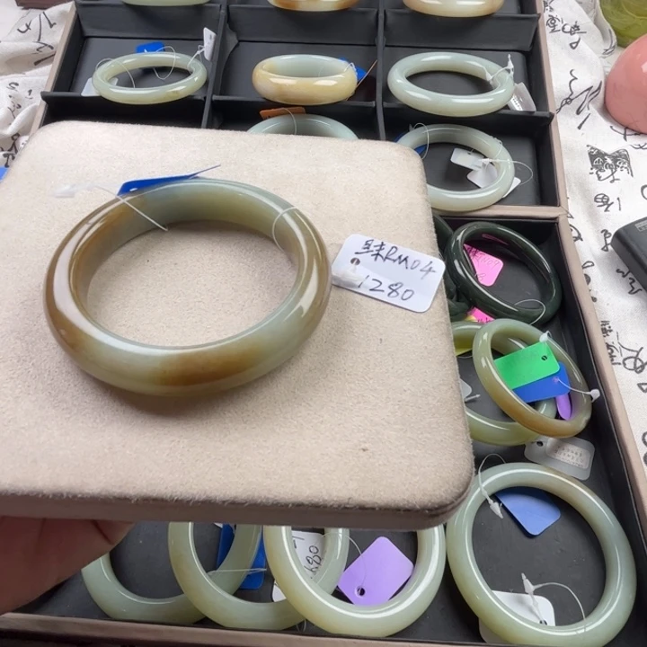 未镶嵌手镯和田玉玲珑美镯54