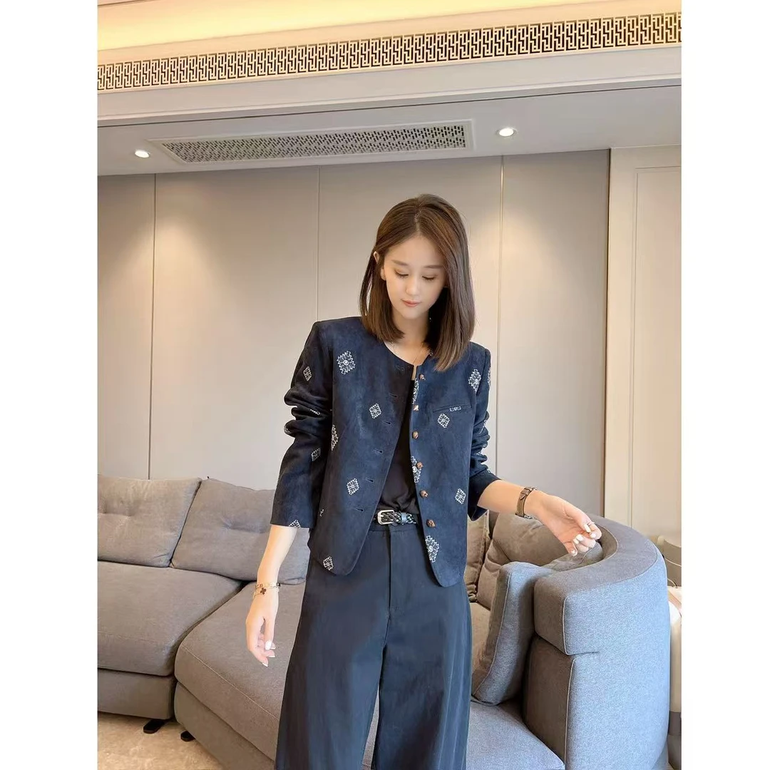 【明夜】2025新款设计感时尚百搭圆领小香风外套上衣女