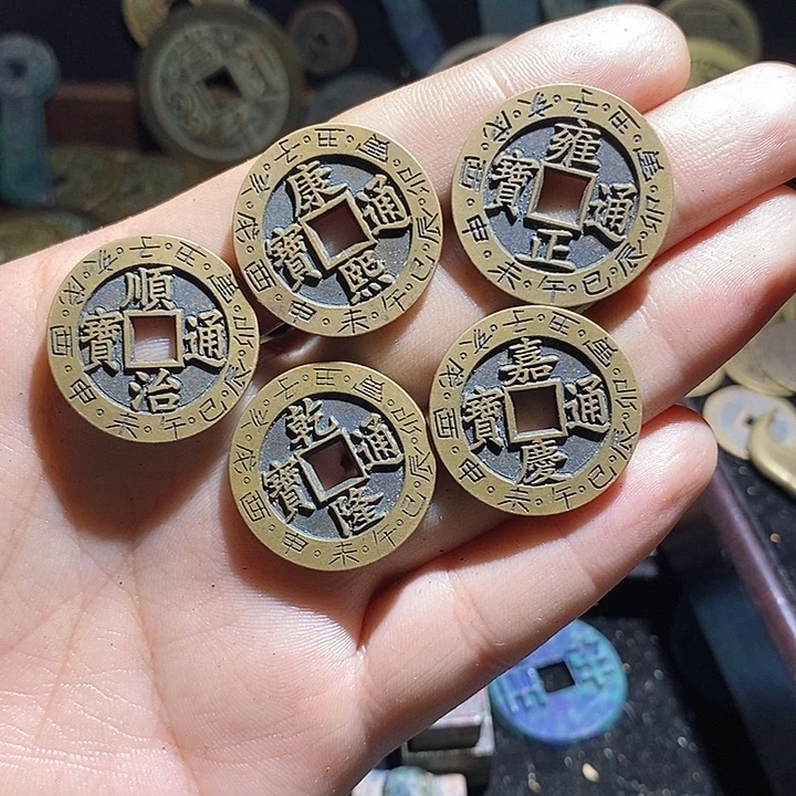 郑***潢铜现代花钱工艺品工艺品