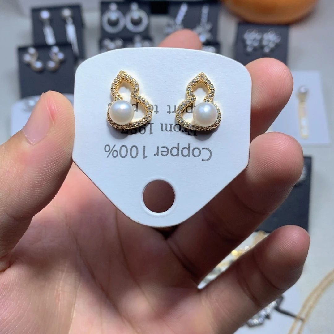 淡水珍珠耳饰未镶嵌