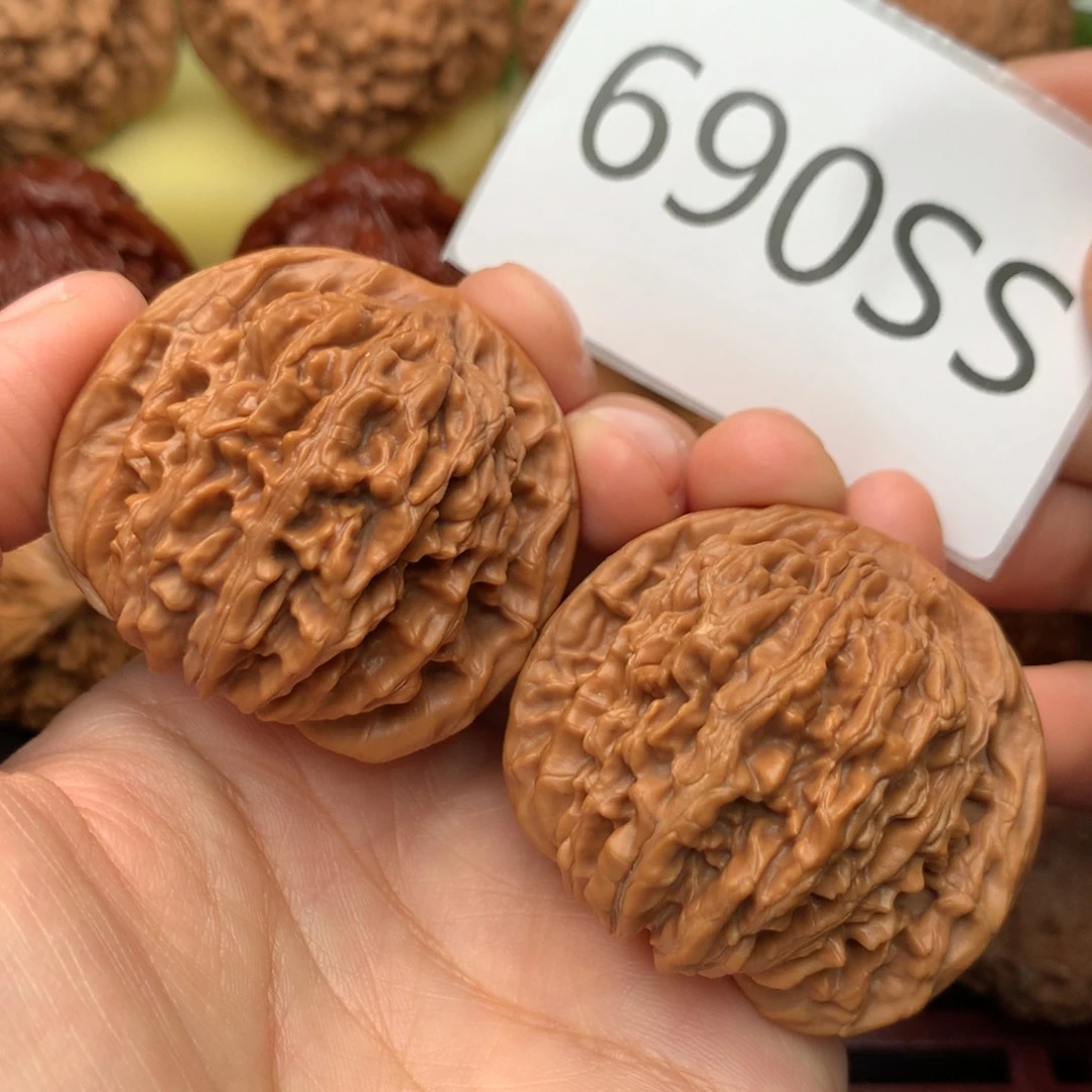 文玩核桃把件红皮四座楼43