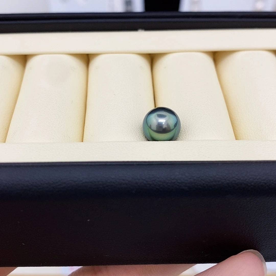 未镶嵌耳饰海水珍珠9.4mm孔雀绿（无鉴赏）