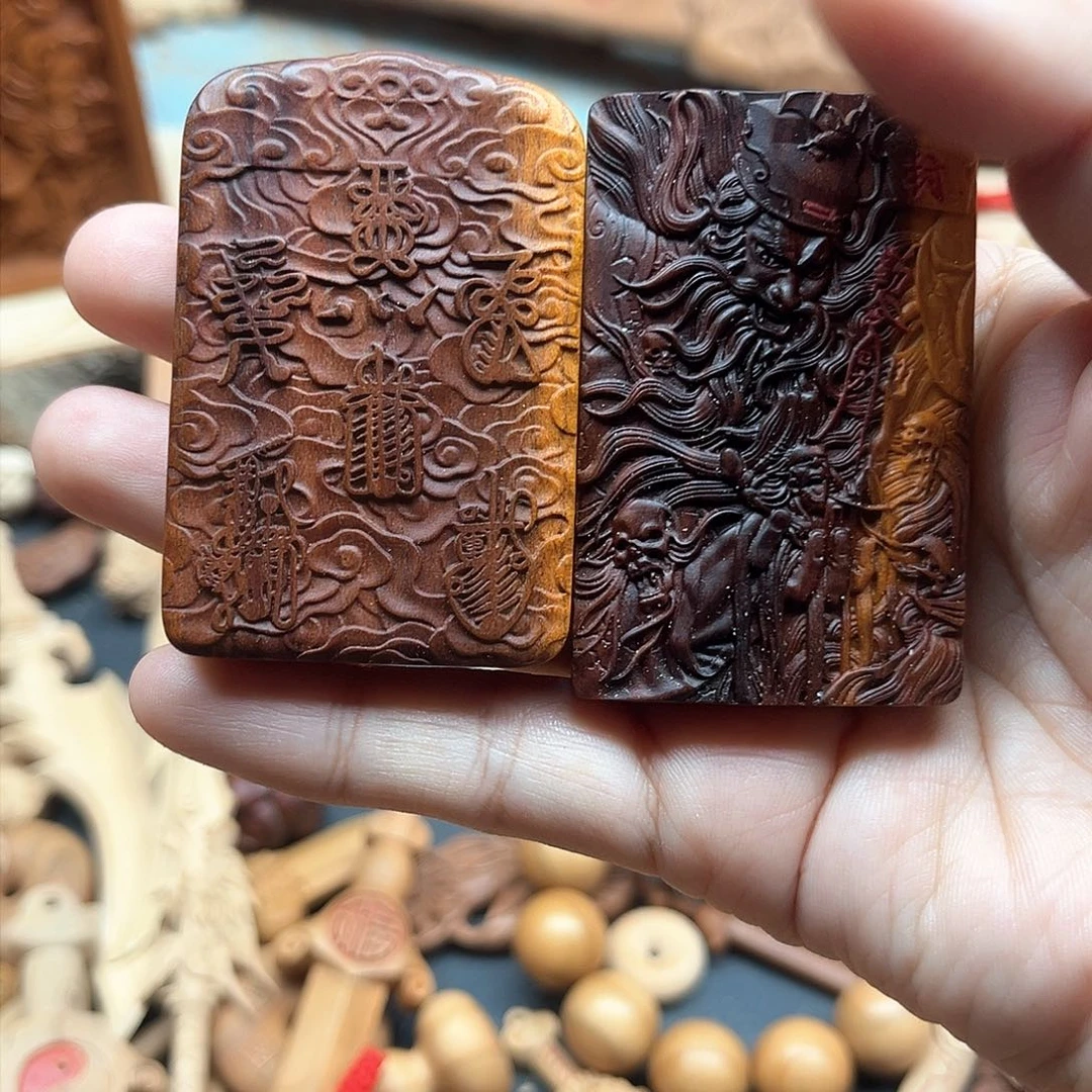 木慎一物一拍两件雷桃挂件