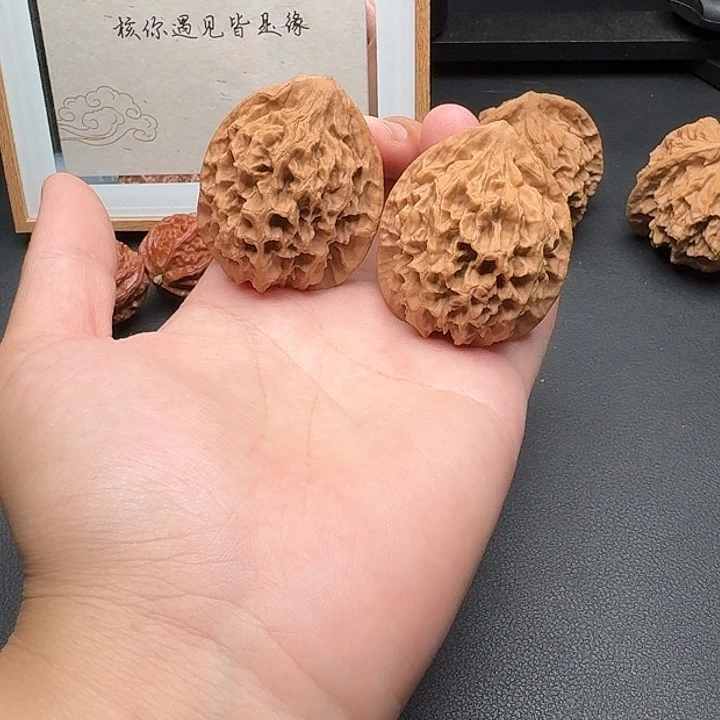 文玩核桃吊坠帝王41