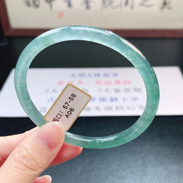 翡翠未镶嵌手镯翡翠手镯109
