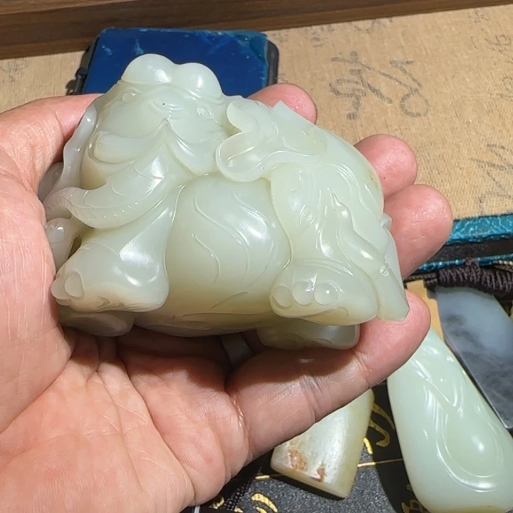 清***影和田玉未镶嵌摆件