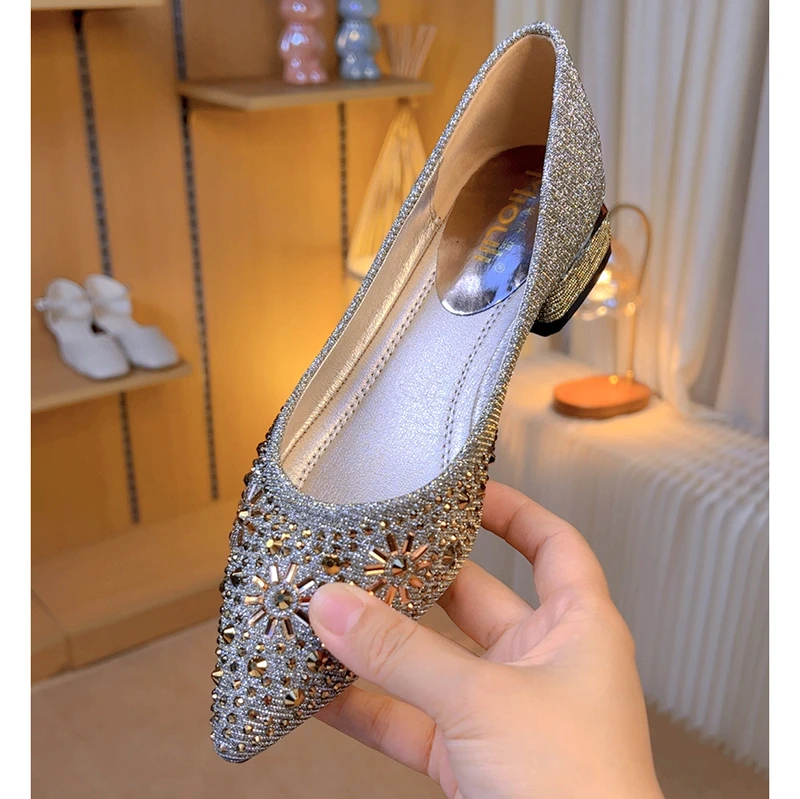 水钻浅口单鞋粗跟鞋子常规款尖头平底鞋夏季水晶鞋