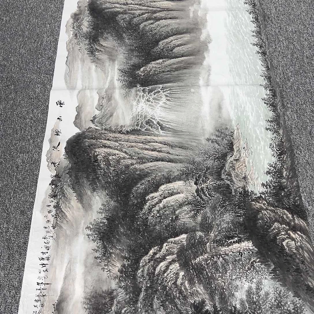 国画卖字画的小男孩