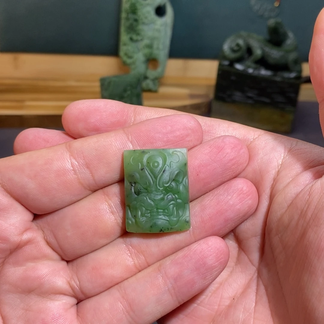 I***L颈饰未镶嵌和田玉定制