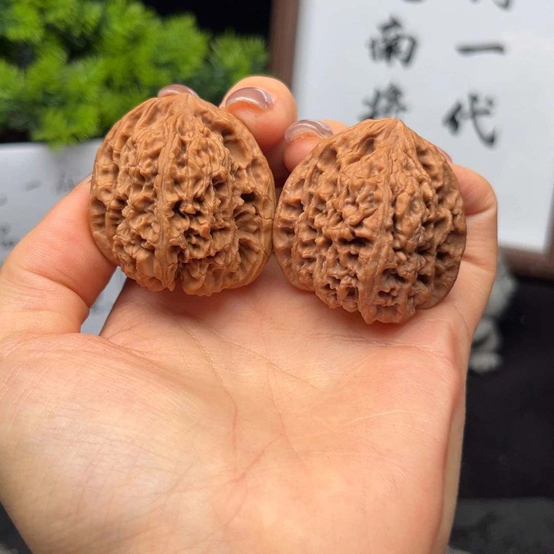吊坠文玩核桃无*?南疆