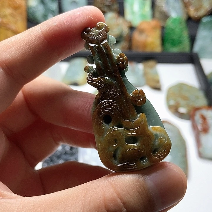 翡翠未镶嵌颈饰翡翠a货