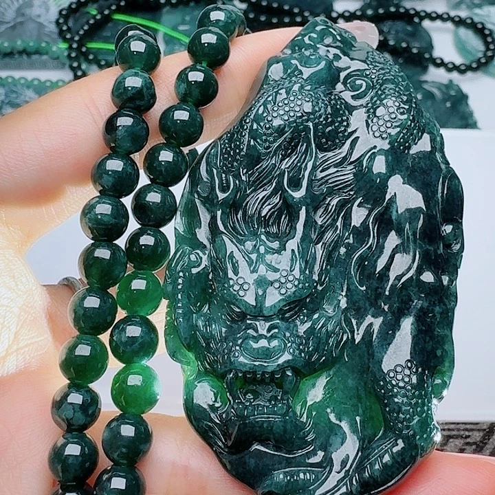 翡翠未镶嵌颈饰天然的A货翡翠多样性发其一