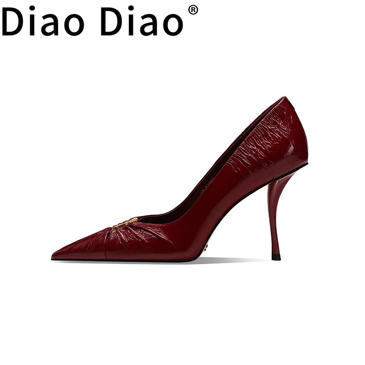 细跟高跟鞋尖头叠褶气质法式秋季轻奢漆皮秋冬性感百搭酒红色