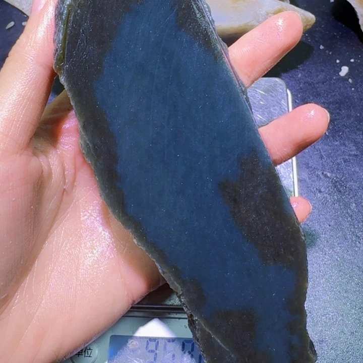 未镶嵌和田玉（糖玉）珠宝半成品