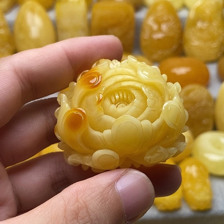 琥珀颈饰未镶嵌琥珀蜜蜡吊坠