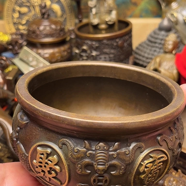 精美铜器批发档口