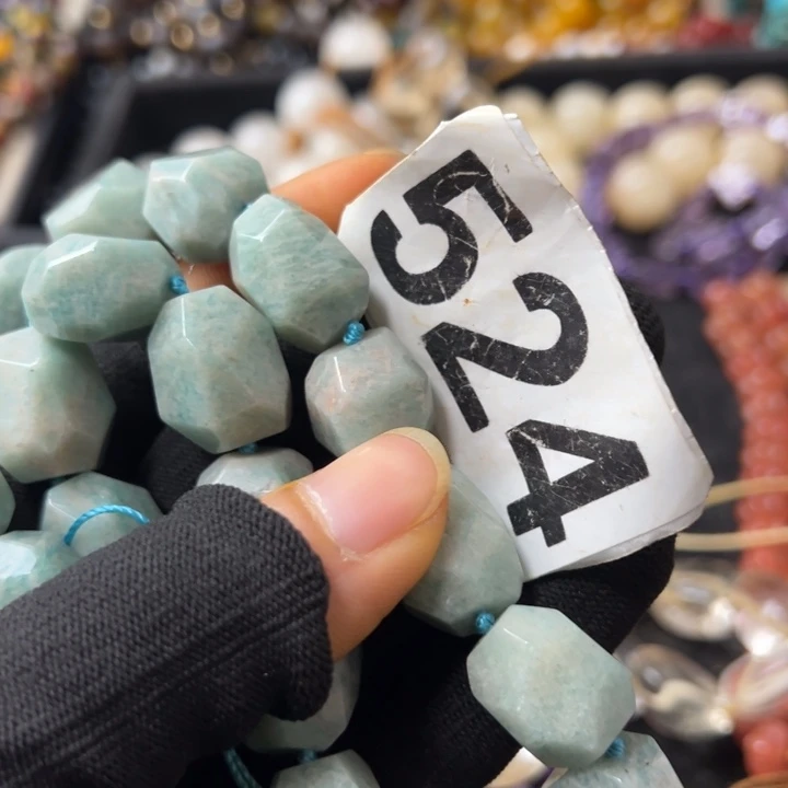 玛瑙/玉髓未镶嵌颈饰二*