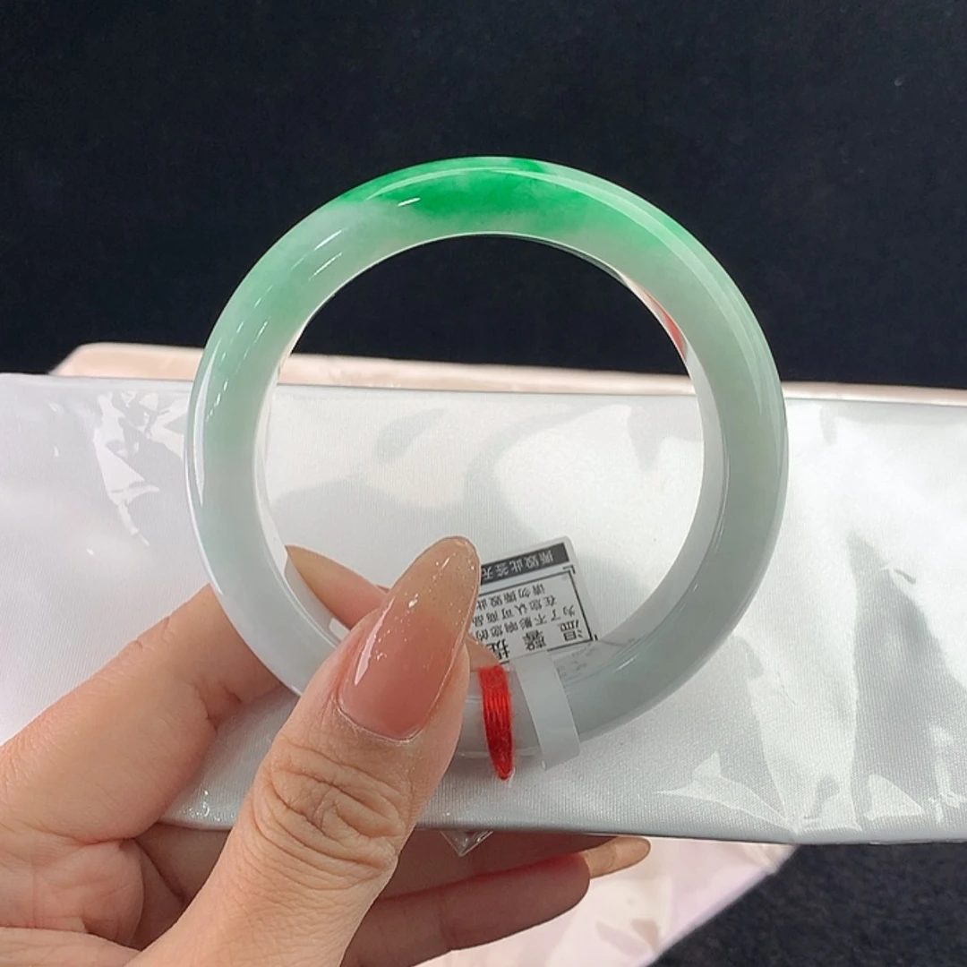 【闪购商品】未镶嵌手镯翡翠正60