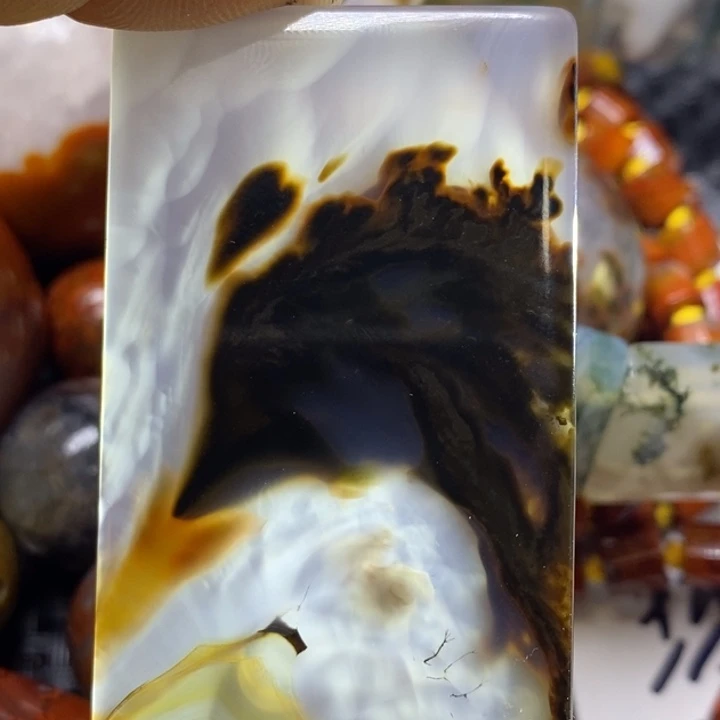 玛瑙/玉髓颈饰未镶嵌